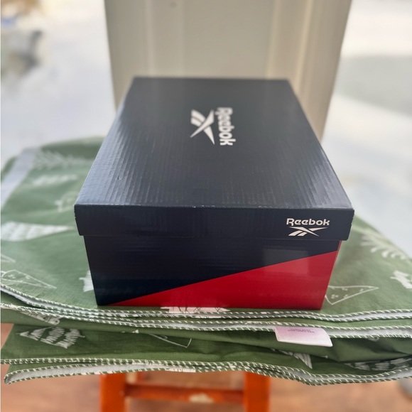 Reebok Lite Spinner Big Kid Girls Sneakers Color: Orchid Bloom Size: 7M Slip Ons - Picture 8 of 8